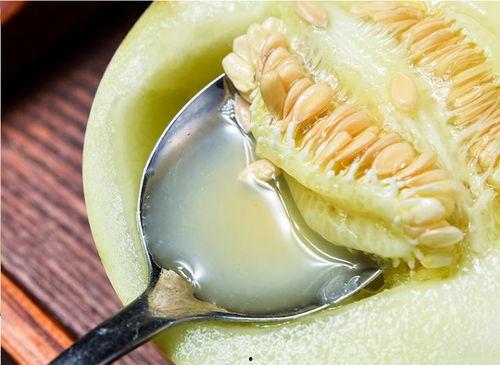 吃瓜的贵妃,贵妃的吃瓜日常揭秘